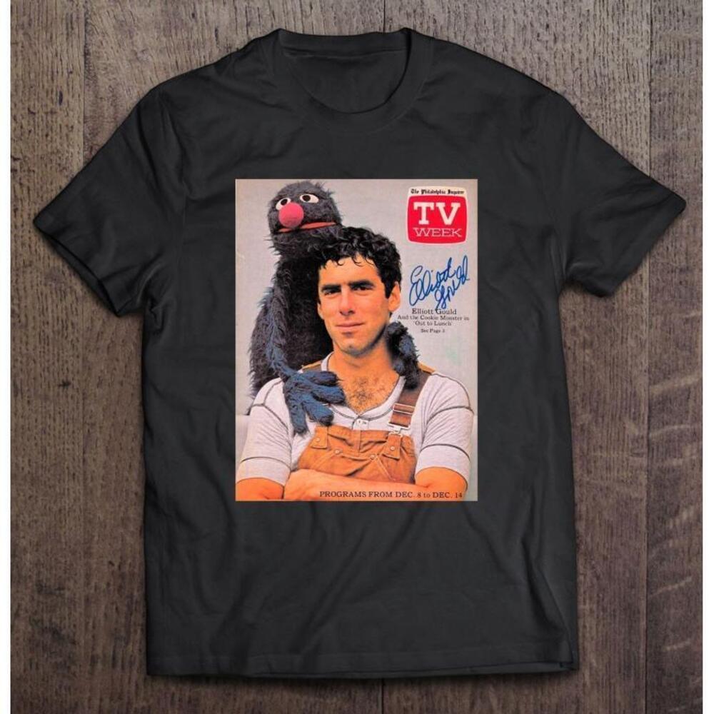 Elliott Gould And Grover Poster Tshirt